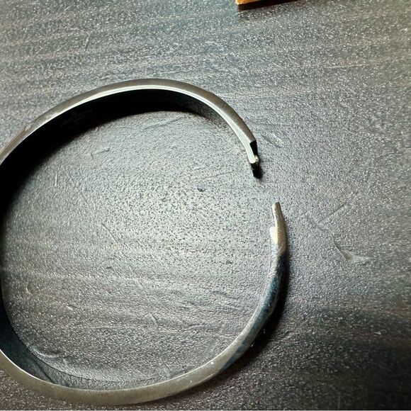 Louis Vuitton Black Enamel Gold Metal LV Motif Bangle – Medium - Picture 13 of 16